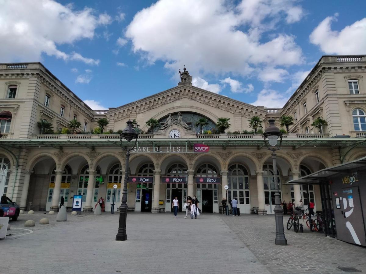 Superbe Porte Saint Martin Paris